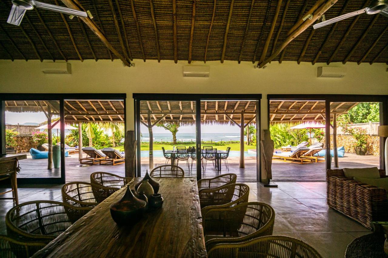 Villa Jac Selong Belanak Exterior photo